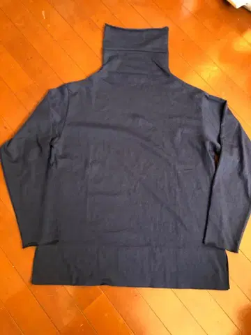 mon Sakata 터틀넥 긴팔 티셔츠 새상품급