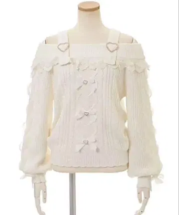 LIZLISA 하트 버클 프릴 오프숄더 니트 화이트 택 없음