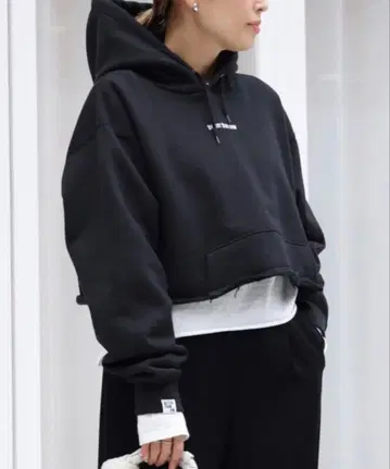 새상품급 Deuxieme Classe BTN short hoodie