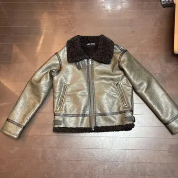ZARA 올리브 그린 가죽 숏 자켓