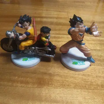 드래곤볼 미니 피규어 컬렉션 플러스 손오공 바이크 손오공 & 어린 손오반