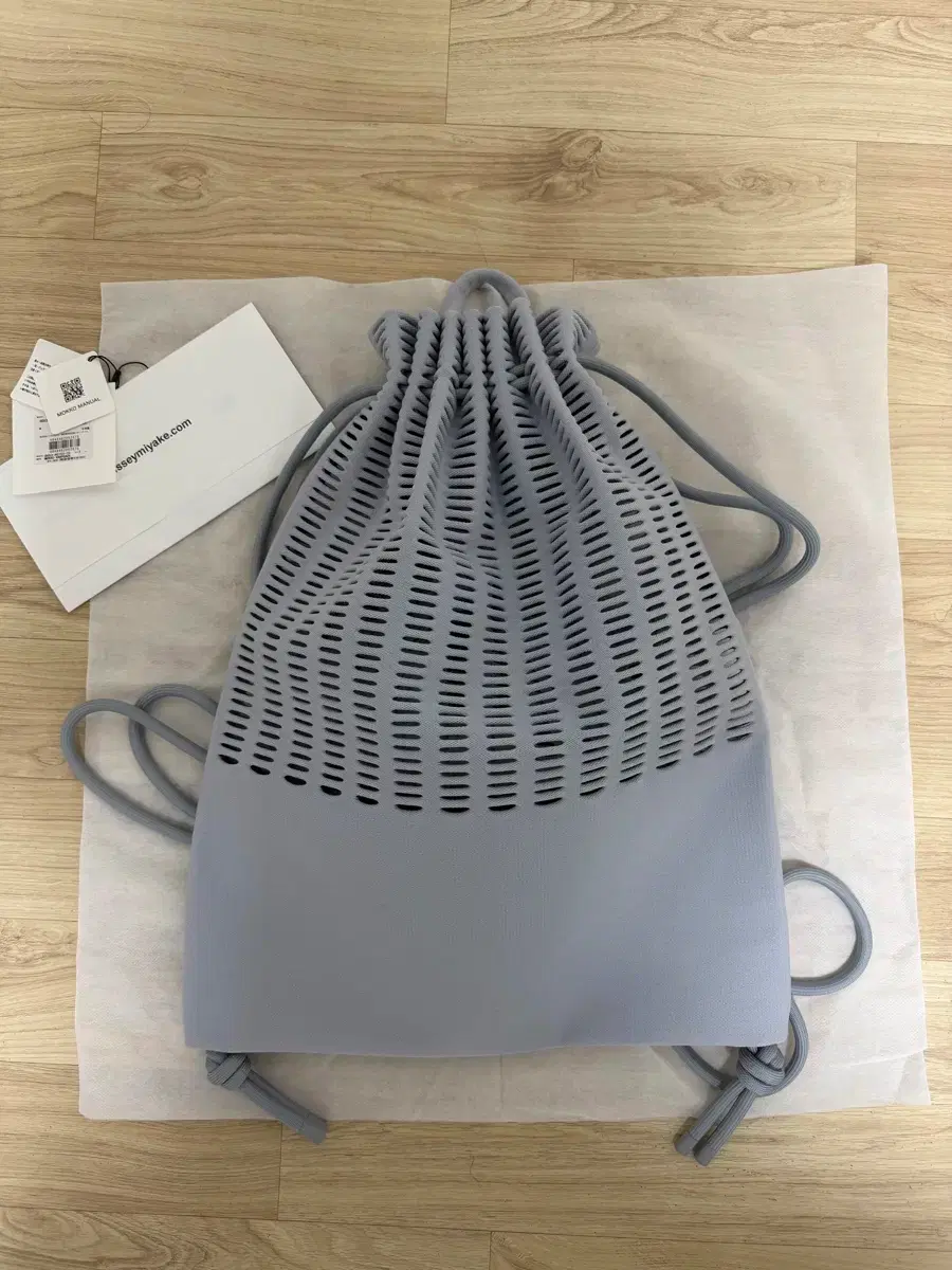 Issey Miyake Moco Nap Sack Sky Grey / ag153 (L size)