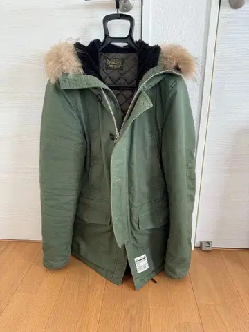 올리브 그린 밀리터리 자켓 퍼 포함