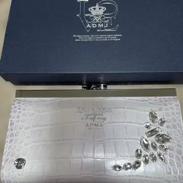 ADMJ 화이트 크로커다일풍 장지갑