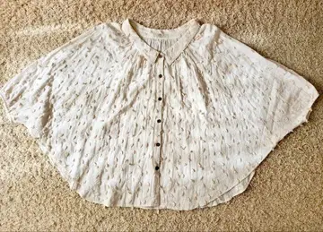 monikoto 제비 모티브 돌먼 슬리브 블라우스