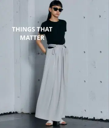 THINGS THAT MATTER/CUTTING NARROW SKIRT