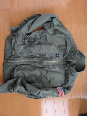 MA-1 플라이트 자켓 L 사이즈 올리브 그린 봄/가을용