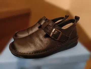 인콜제 블랙 버클 가죽 신발 23cm 블랙