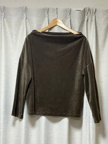 BABYLONE 벨로아 드레이프 풀오버