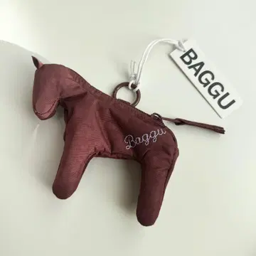 새상품 BAGGU HORSE CHARM 호스참