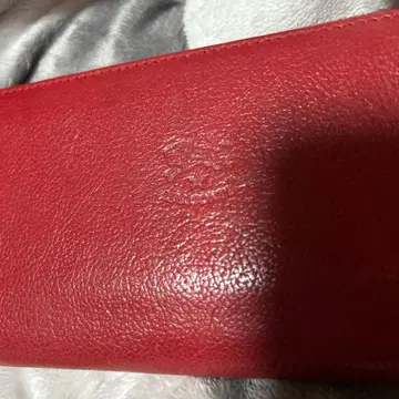 가죽 빨간색 장지갑 골드 지퍼 일비종떼