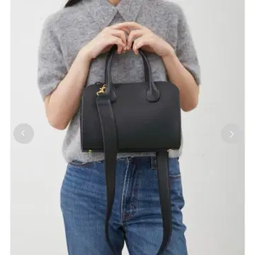 미라 오웬 복조리 포함 보스턴 숄더백 블랙