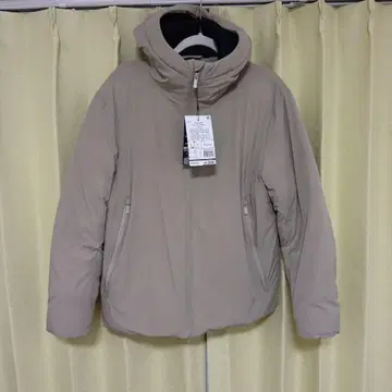 새상품  GIGA PUFF 후드 부착 다운 자켓 M 그레이