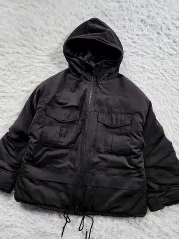 유니클로 하이브리드 다운 오버사이즈 파카