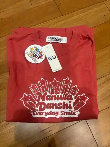 GU 나니와단시 T셔츠 빨간색 니시하타 다이고