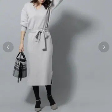 안데뮤 소매 퍼 니트 원피스