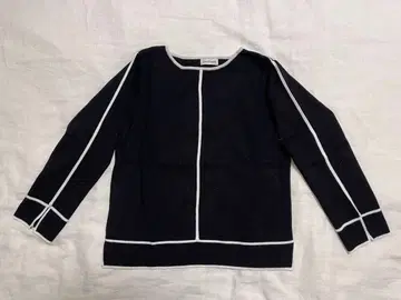 긴팔 니트 블랙 화이트 라인