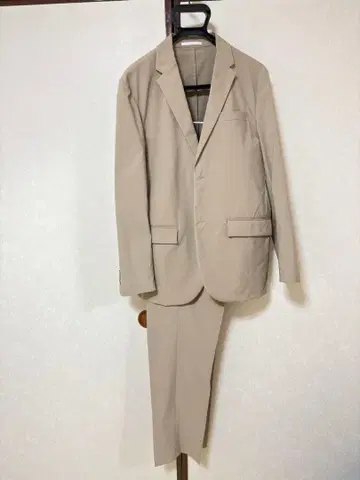 UNIQLO 감동 자켓 & 팬츠 (라이트)