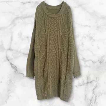 올리브색 케이블 니트 원피스 무릎 기장 M 아크릴 100% 심플