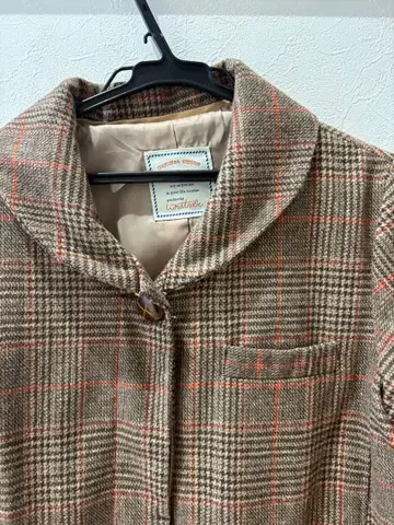 체스터 코트 브라운 계열 체크