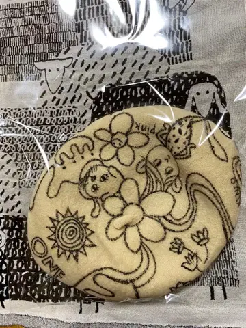 작가님, 직접 그린 베레모 2