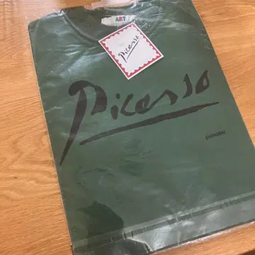 피카소 그린 T셔츠 M 사이즈