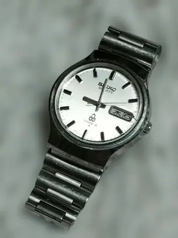 70s 올드 SEIKO 가동품 쿼츠 손목시계 타입 II