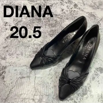 새상품급 DIANA WELL FIT 블랙 스틸레토 레어 20.5