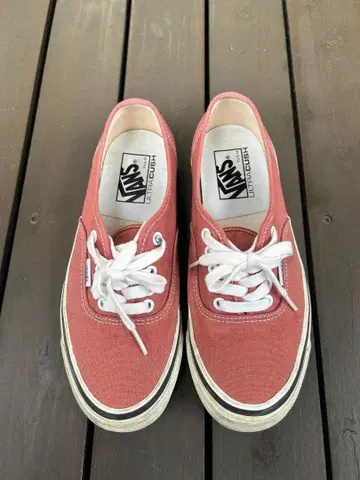 VANS 오센틱 24.5cm 여성용 스니커즈