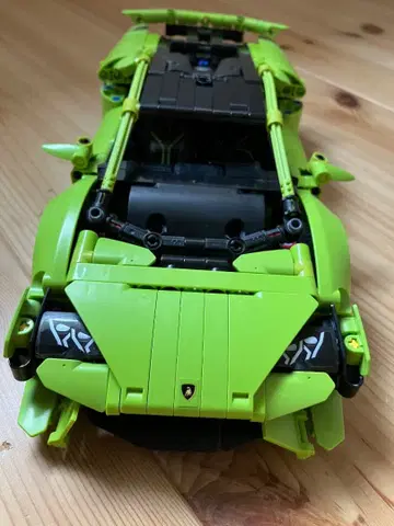 레고(LEGO) 테크닉 람보르기니 42161 라임 그린