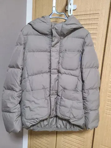 Gymphlex 후드 부착 다운 자켓 그레이