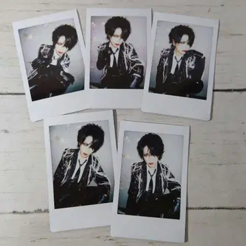 The THIRTEEN 마오 폴라로이드 9