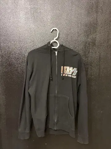 KISS END OF THE ROAD 후드티