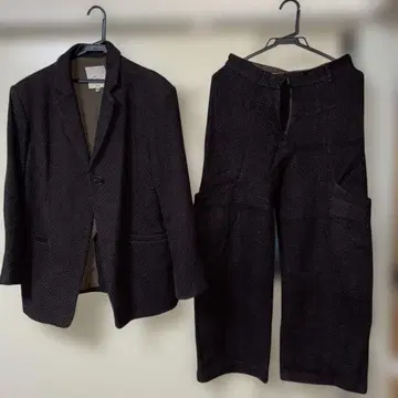 MOUSSY 다크 브라운 셋업