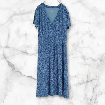 엘엘빈 반팔 원피스 무릎 기장 S 블루 계열 꽃무늬 얇은 소재 올 패턴