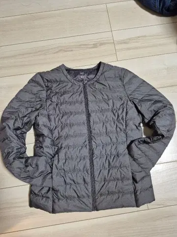 UNIQLO 울트라 라이트 다운 여성용 M 그레이