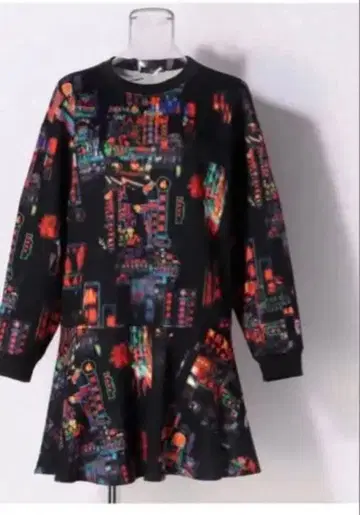 홍콩 네온 프린트 홍콩 야경 드레스 새상품급