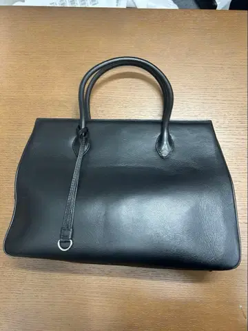 천연 가죽 블랙 포멀 백