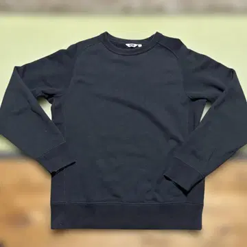 유니클로 맨투맨 블랙 L