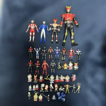 울트라맨 가면라이더 등 소프트 비닐 손가락 인형 묶음 판매 46체