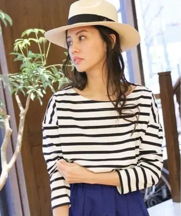 바빌론 데라베 보더 풀오버