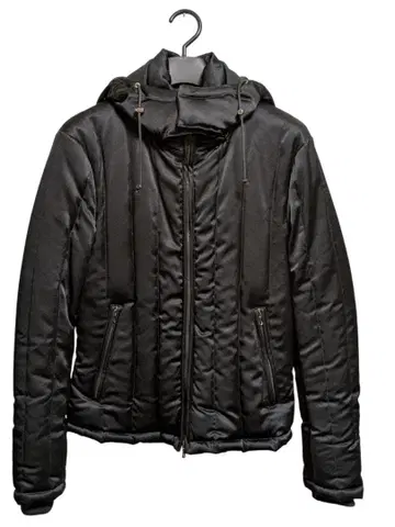 SHELLAC TA/E 스트레치 새틴 다운 자켓