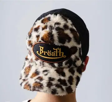 BREATH FAUX LEOPARD FUR CAP BROWN 블레스