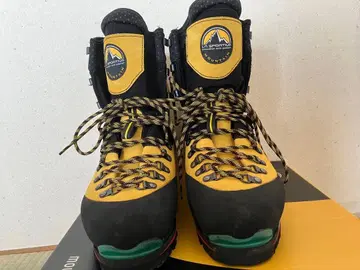 LA SPORTIVA 등산화 사이즈 43