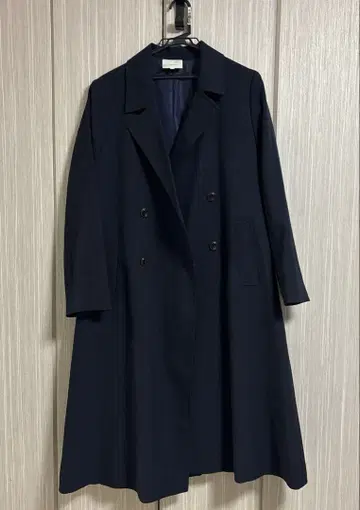 에마 제이무스 체스터 코트 A 라인 네이비