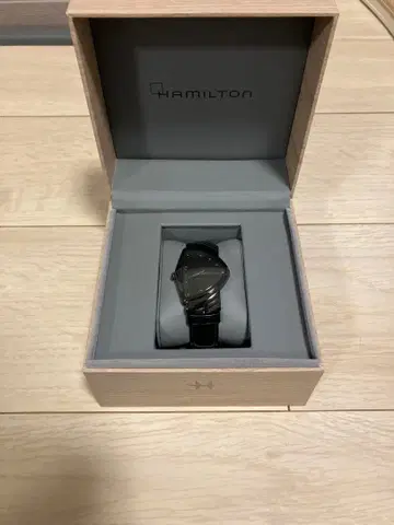 해밀턴 벤츄라 풀 블랙 손목시계 H24401731