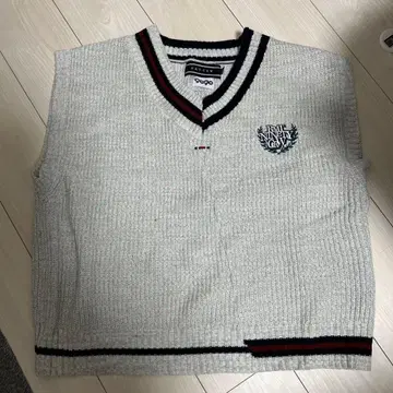 9090 라이트 그레이 V넥 니트 스웨터