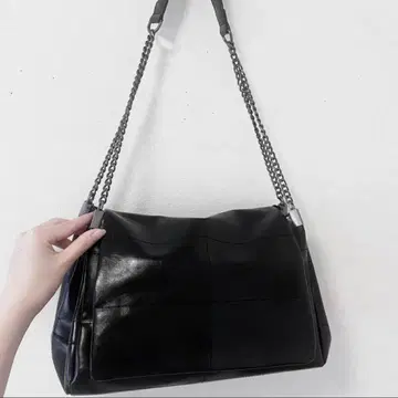 백 가방 가죽 건메탈 Big Chain Tote Bag 블랙