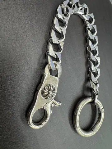 스테인리스 소재 크로스 지갑 체인