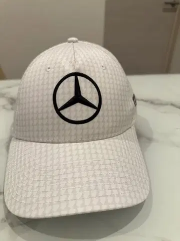 메르세데스 벤츠 루이스 해밀턴 캡 화이트